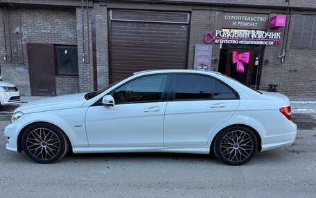 Mercedes-Benz C-Класс, 2012 год, 1 750 000 рублей, 3 фотография