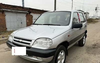 Chevrolet Niva I рестайлинг, 2004 год, 175 999 рублей, 1 фотография