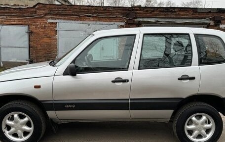 Chevrolet Niva I рестайлинг, 2004 год, 175 999 рублей, 8 фотография