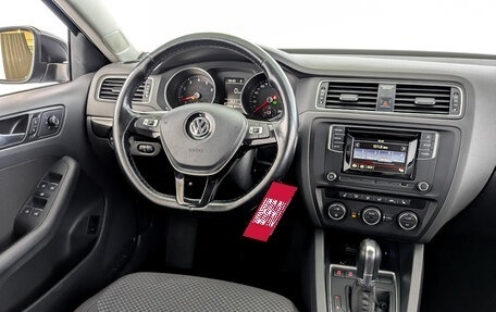 Volkswagen Jetta VI, 2017 год, 1 515 000 рублей, 26 фотография