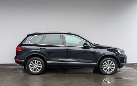 Volkswagen Touareg III, 2016 год, 3 400 000 рублей, 4 фотография