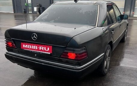 Mercedes-Benz W124, 1986 год, 520 000 рублей, 10 фотография