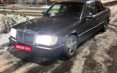 Mercedes-Benz W124, 1986 год, 520 000 рублей, 14 фотография