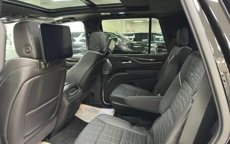 Cadillac Escalade V, 2024 год, 18 500 000 рублей, 15 фотография