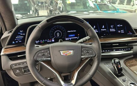 Cadillac Escalade V, 2024 год, 18 500 000 рублей, 13 фотография
