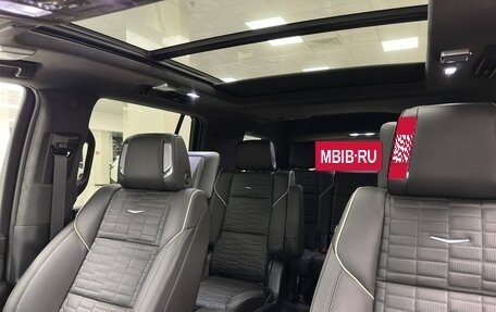 Cadillac Escalade V, 2024 год, 18 500 000 рублей, 8 фотография