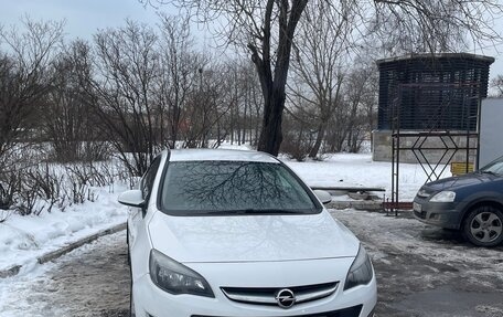 Opel Astra J, 2013 год, 1 100 000 рублей, 4 фотография