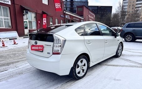 Toyota Prius, 2010 год, 1 300 000 рублей, 5 фотография