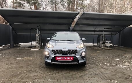 KIA Sportage IV рестайлинг, 2020 год, 2 200 000 рублей, 2 фотография