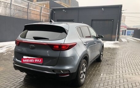 KIA Sportage IV рестайлинг, 2020 год, 2 200 000 рублей, 4 фотография