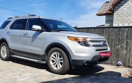 Ford Explorer VI, 2014 год, 1 870 000 рублей, 4 фотография