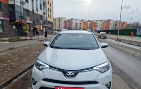 Toyota RAV4, 2018 год, 2 450 000 рублей, 1 фотография