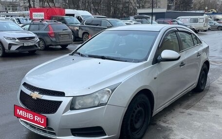 Chevrolet Cruze II, 2009 год, 349 500 рублей, 2 фотография