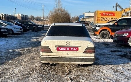 Mercedes-Benz W124, 1990 год, 330 000 рублей, 2 фотография