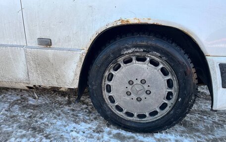 Mercedes-Benz W124, 1990 год, 330 000 рублей, 10 фотография