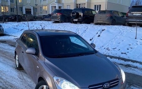 KIA cee'd I рестайлинг, 2009 год, 640 000 рублей, 1 фотография