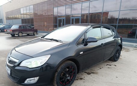 Opel Astra J, 2011 год, 9 фотография