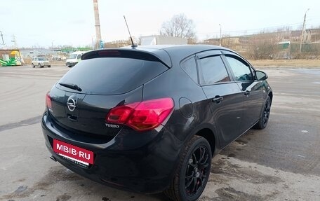 Opel Astra J, 2011 год, 5 фотография