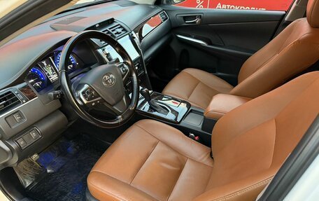 Toyota Camry, 2016 год, 2 380 000 рублей, 7 фотография