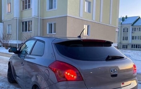 KIA cee'd I рестайлинг, 2009 год, 640 000 рублей, 2 фотография