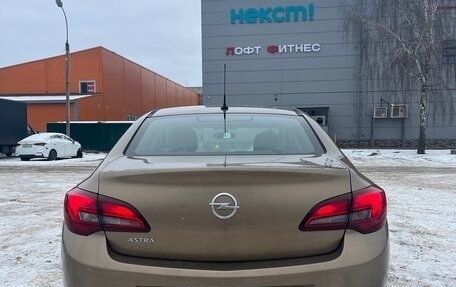 Opel Astra J, 2013 год, 880 000 рублей, 6 фотография