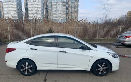 Hyundai Solaris II рестайлинг, 2013 год, 770 000 рублей, 4 фотография