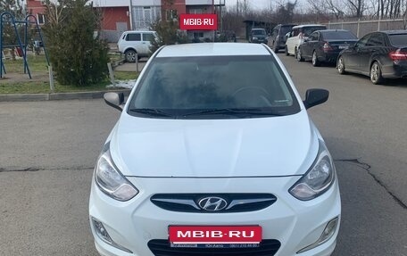 Hyundai Solaris II рестайлинг, 2013 год, 770 000 рублей, 2 фотография