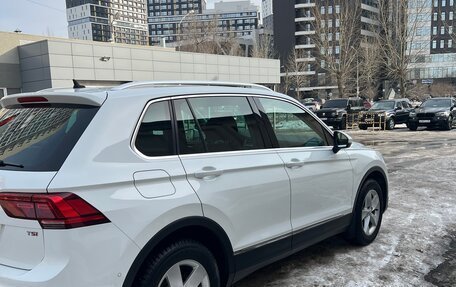 Volkswagen Tiguan II, 2017 год, 2 380 000 рублей, 4 фотография