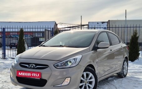 Hyundai Solaris II рестайлинг, 2014 год, 830 000 рублей, 3 фотография