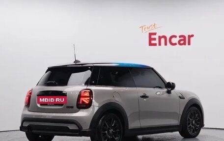 MINI Hatch, 2021 год, 1 800 000 рублей, 2 фотография