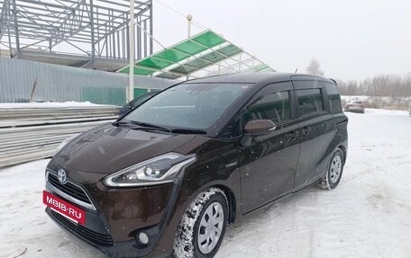 Toyota Sienta II, 2018 год, 1 600 000 рублей, 12 фотография