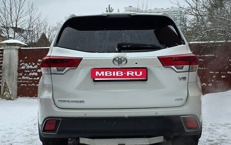 Toyota Highlander III, 2018 год, 4 200 000 рублей, 29 фотография