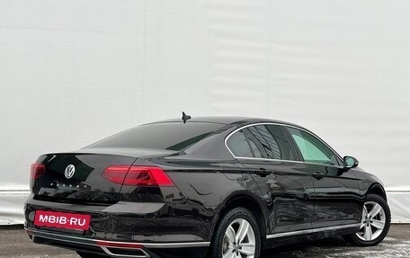 Volkswagen Passat B8 рестайлинг, 2020 год, 3 388 400 рублей, 2 фотография