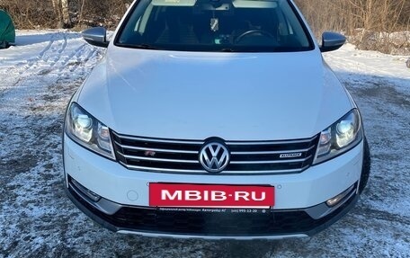 Volkswagen Passat B7, 2013 год, 1 860 000 рублей, 2 фотография