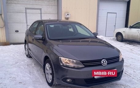 Volkswagen Jetta VI, 2013 год, 1 150 000 рублей, 2 фотография