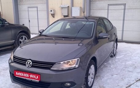 Volkswagen Jetta VI, 2013 год, 1 150 000 рублей, 3 фотография