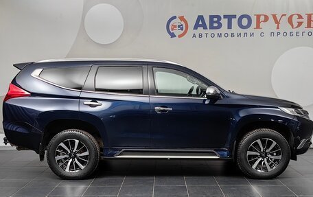 Mitsubishi Pajero Sport III рестайлинг, 2017 год, 2 444 000 рублей, 5 фотография