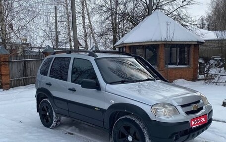 Chevrolet Niva I рестайлинг, 2018 год, 830 000 рублей, 1 фотография