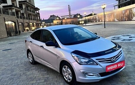 Hyundai Solaris II рестайлинг, 2016 год, 835 000 рублей, 4 фотография