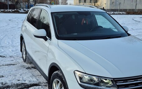 Volkswagen Tiguan II, 2018 год, 2 199 000 рублей, 9 фотография