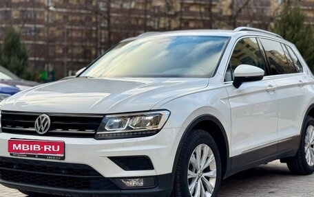 Volkswagen Tiguan II, 2018 год, 2 390 000 рублей, 1 фотография