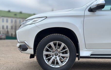 Mitsubishi Pajero Sport III рестайлинг, 2019 год, 3 390 000 рублей, 14 фотография