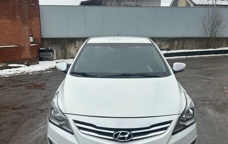 Hyundai Solaris II рестайлинг, 2015 год, 770 000 рублей, 4 фотография