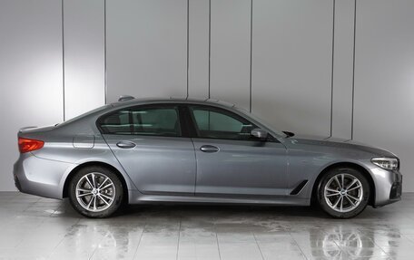 BMW 5 серия, 2019 год, 4 160 000 рублей, 5 фотография