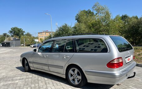 Mercedes-Benz E-Класс, 2001 год, 450 000 рублей, 3 фотография