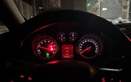 Opel Astra J, 2011 год, 950 000 рублей, 8 фотография