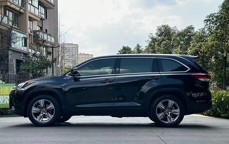 Toyota Highlander III, 2021 год, 3 356 000 рублей, 5 фотография