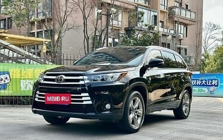 Toyota Highlander III, 2021 год, 3 356 000 рублей, 6 фотография