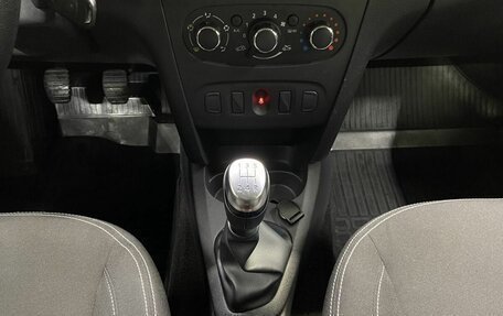 Renault Sandero II рестайлинг, 2022 год, 1 200 000 рублей, 13 фотография