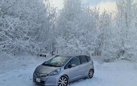 Honda Fit III, 2011 год, 1 020 000 рублей, 7 фотография